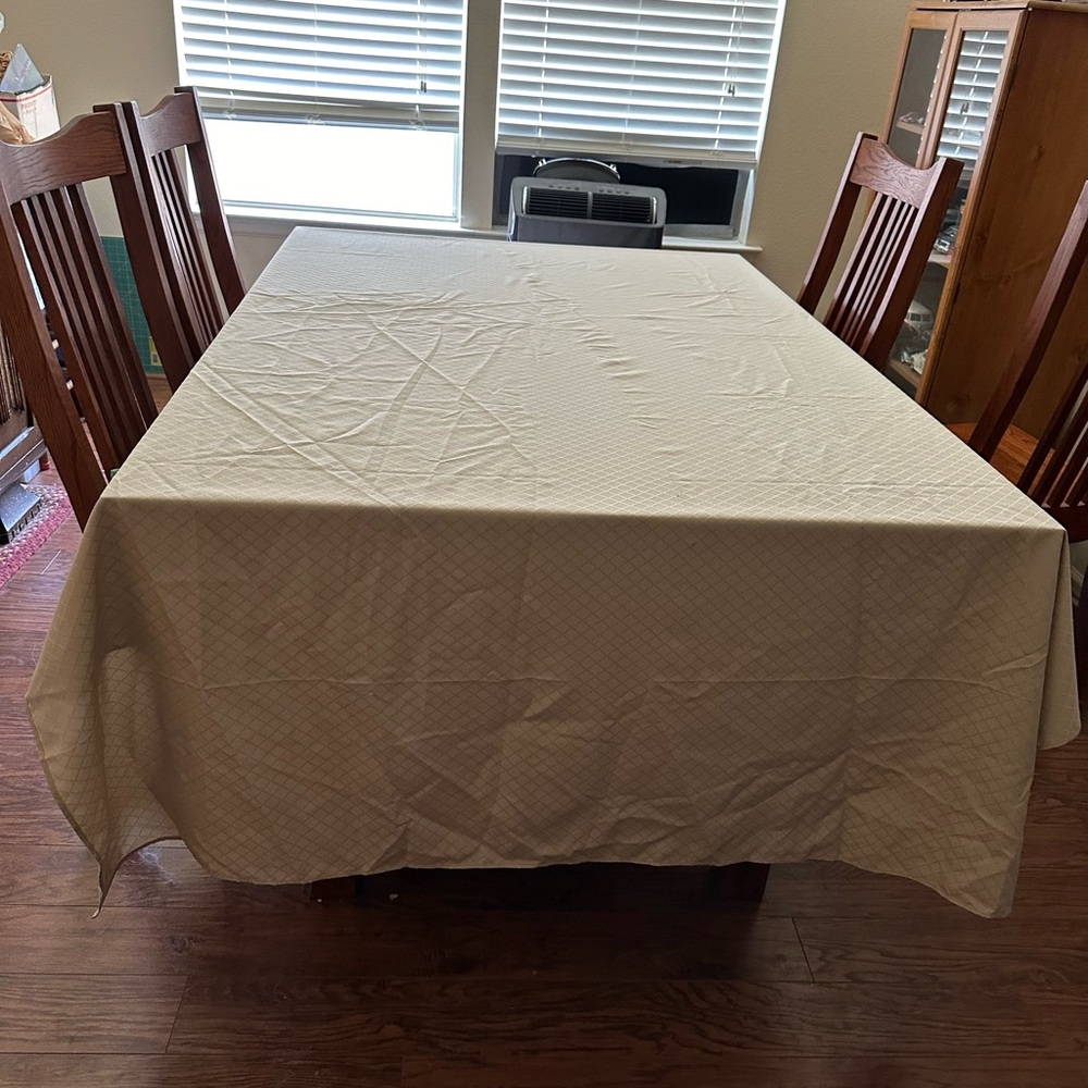 Two Light Gold 8 foot Table Cloths